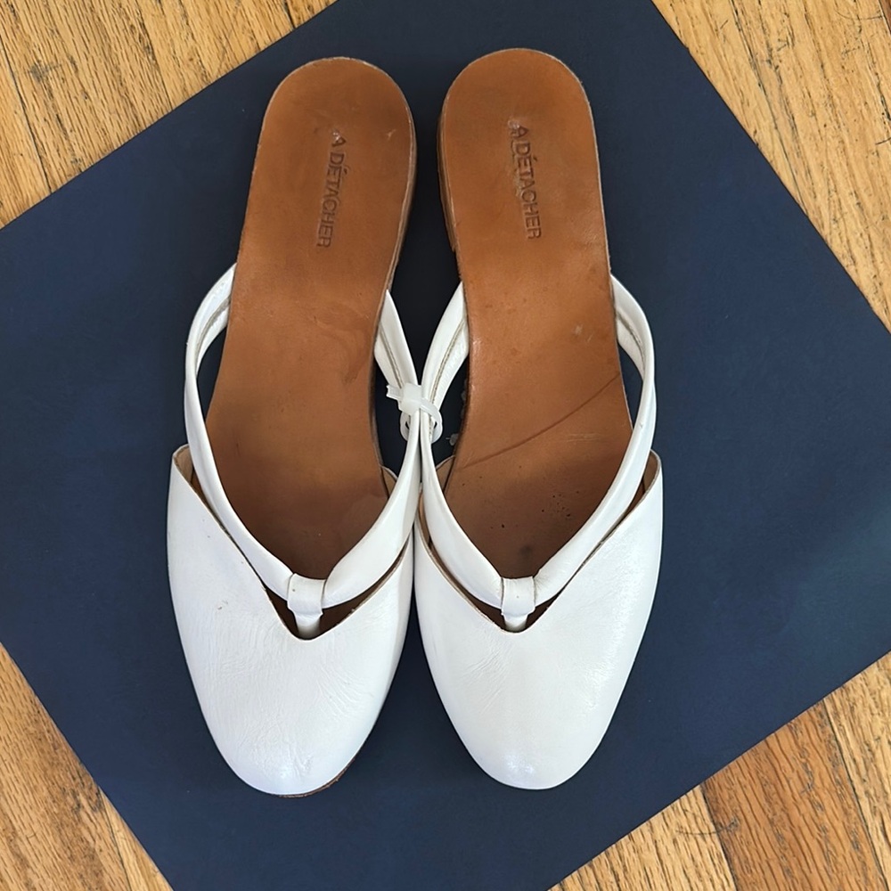 A Detacher Elegant White Pointed Toe Mules 8